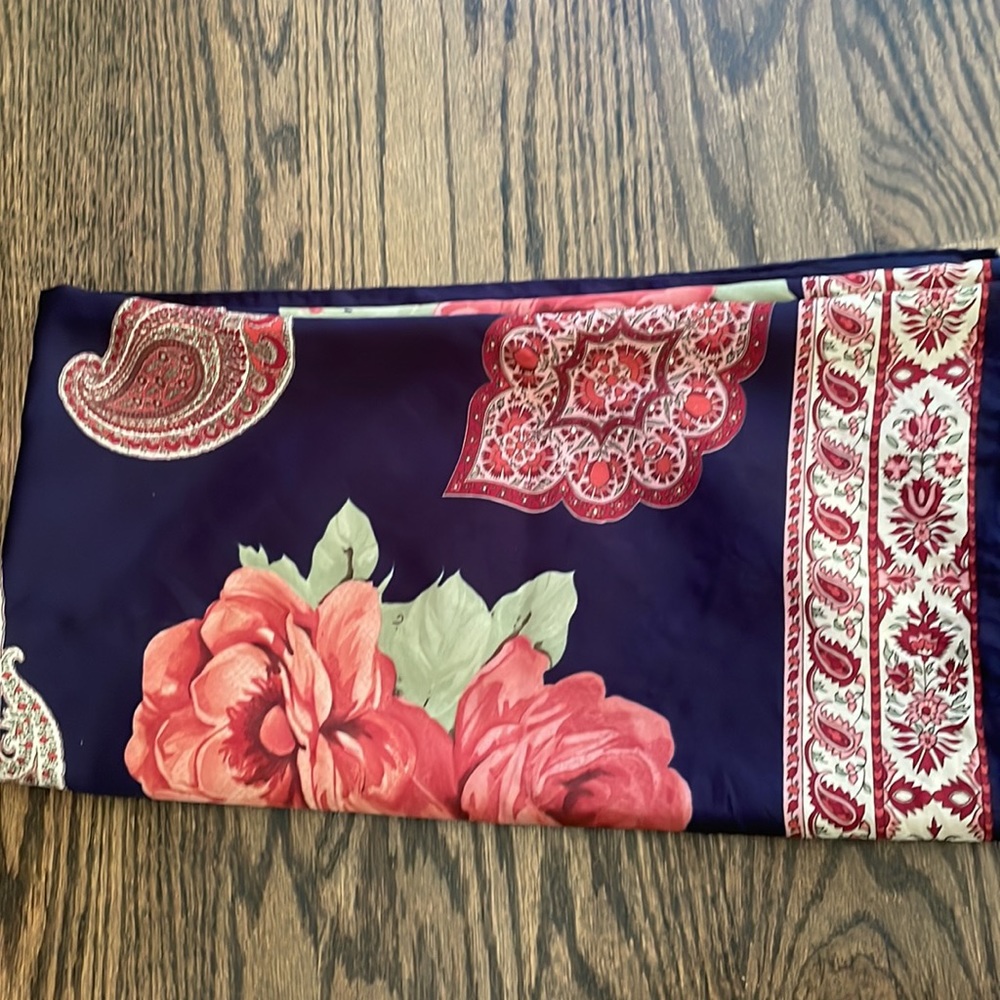 Asian Peony square scarf - Picture 5 of 5